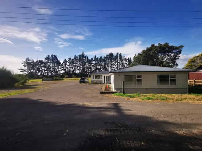 Westgate versatile premises with substantial yard