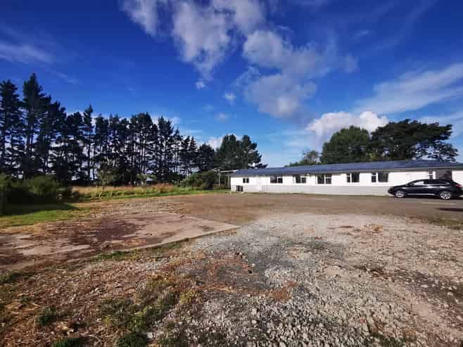 Westgate versatile premises with substantial yard