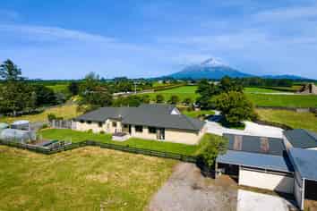 144 Monmouth Road, Stratford