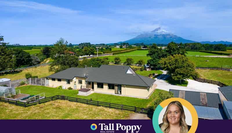 144 Monmouth Road, Stratford