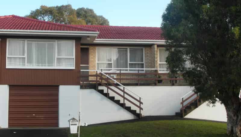 3/2 Longbill Place, Glendene