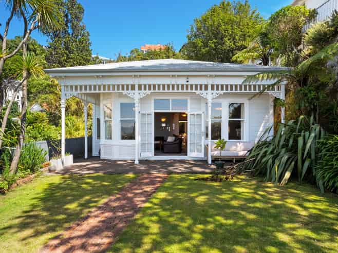 21 Northland Road, Northland