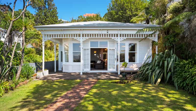 21 Northland Road, Northland