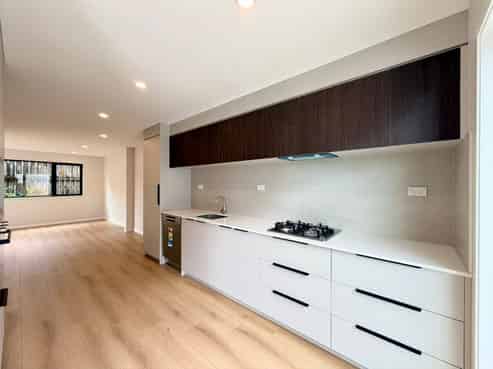 58B Fitzherbert  Avenue, West Harbour