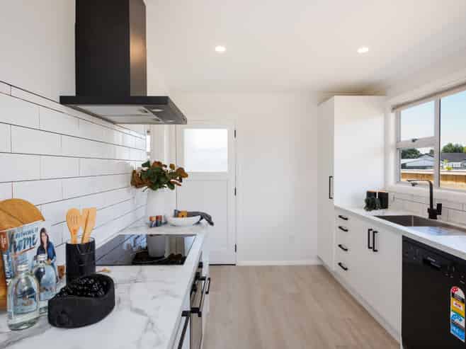 5 Belvedere Crescent, Takaro