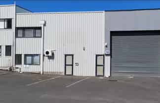 Tidy, well located industrial unit