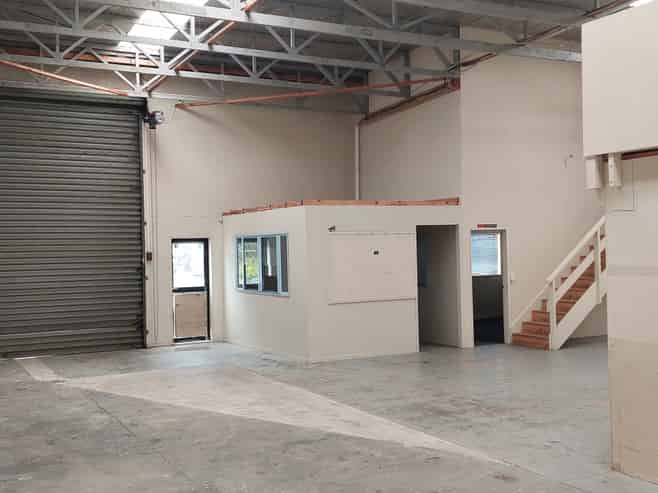 Tidy, well located industrial unit