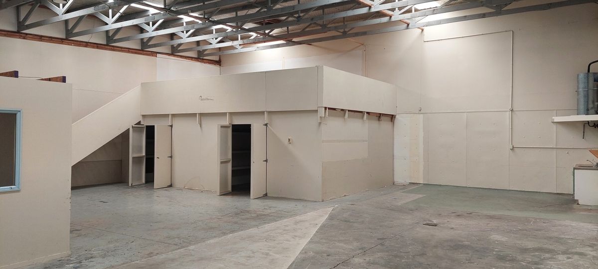 Tidy, well located industrial unit - Ansicht 2