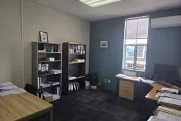 Premium Central Pukekohe offices - move-in ready