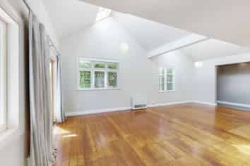 19 Scarborough Terrace, Mount Victoria