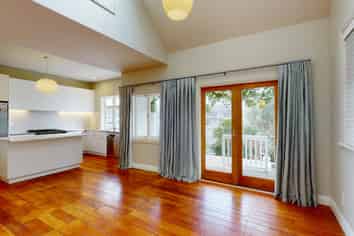 19 Scarborough Terrace, Mount Victoria