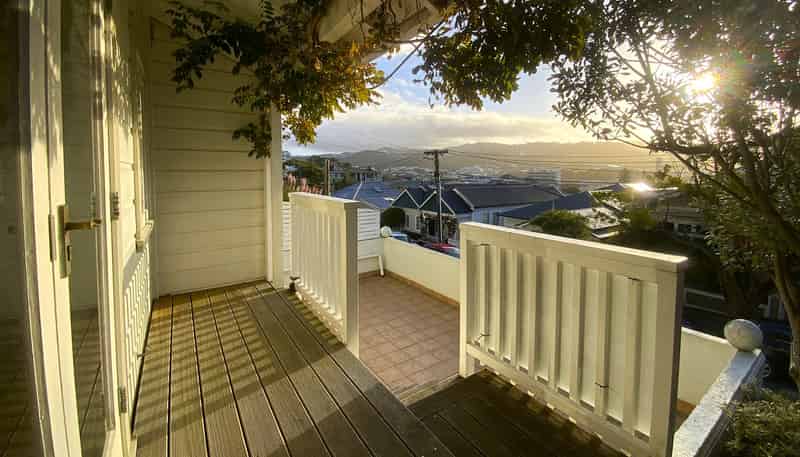 19 Scarborough Terrace, Mount Victoria