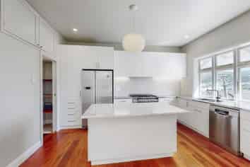 19 Scarborough Terrace, Mount Victoria