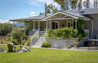 808 Whitemans Valley Road, Whitemans Valley