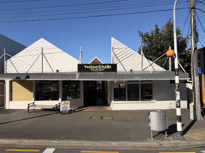 Central Kelburn retail or office
