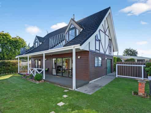 1A Hornsby Street, Carterton