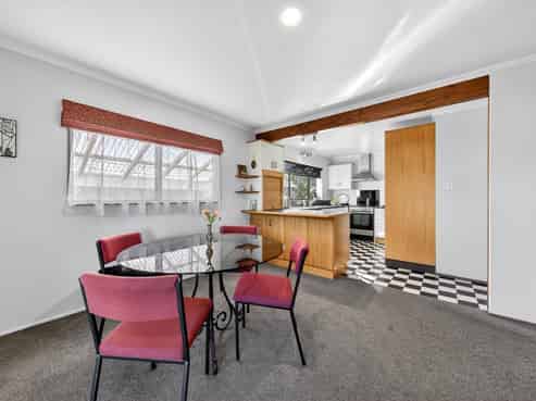 1A Hornsby Street, Carterton