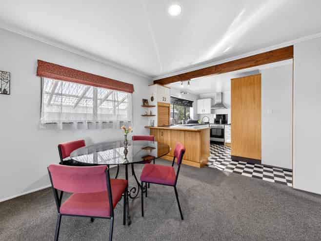 1A Hornsby Street, Carterton