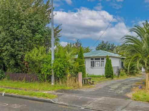 76 Bridge Street, Bulls