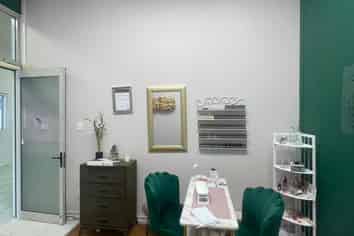 Affordable Hot Shop for Lease in Highland Park 