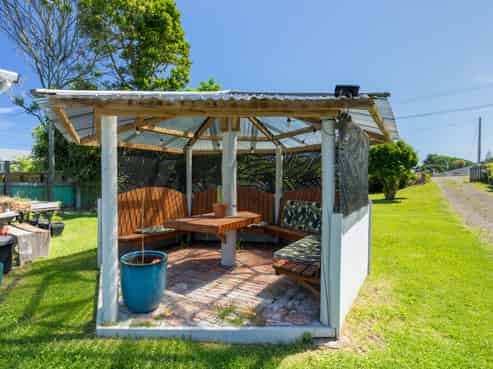 124 Park Avenue, WAITARERE BEACH