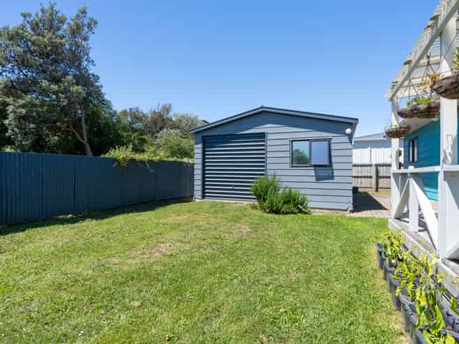 124 Park Avenue, WAITARERE BEACH