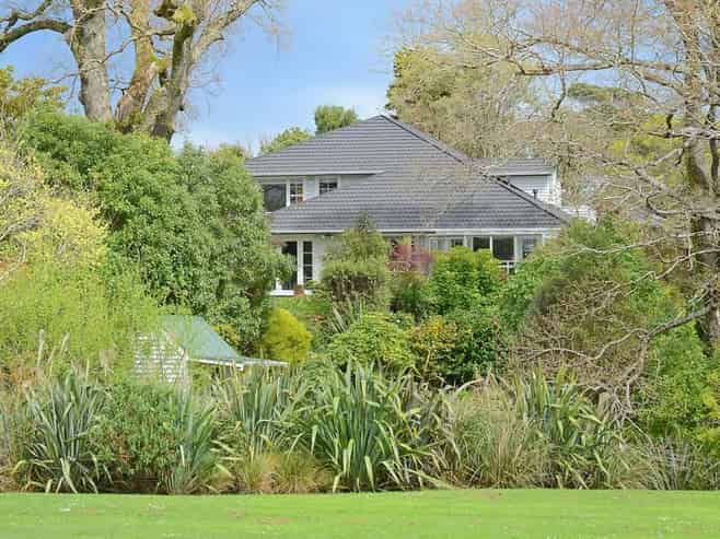 110 Barton Avenue, Heretaunga