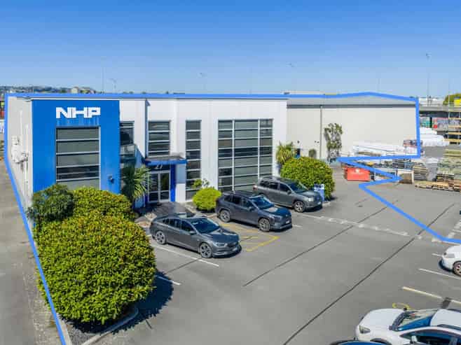 Versatile Iversen Terrace Industrial 