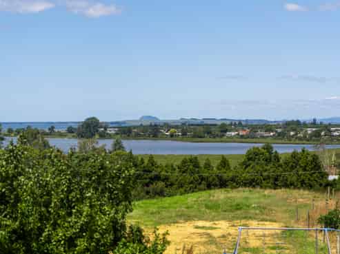 285b State Highway 2, Tahawai