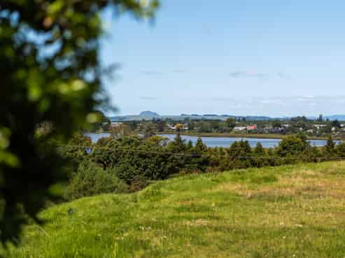 285b State Highway 2, Tahawai