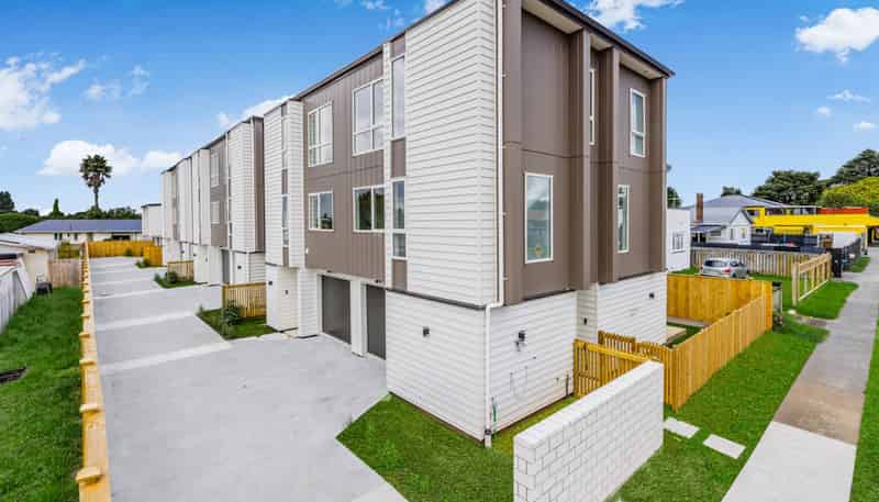 1/36 Halsey Road, Manurewa