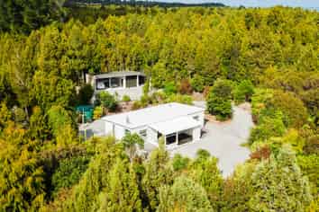 1 Hurren Place West, KUMARA JUNCTION