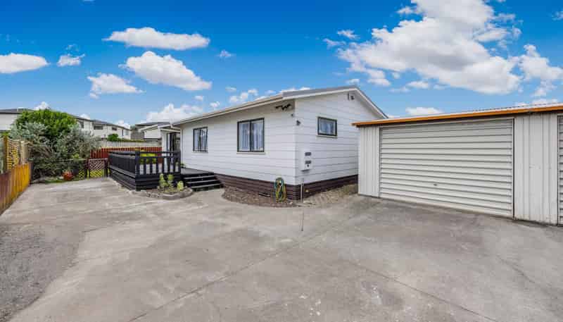 2/28 Gloucester Road, Manurewa