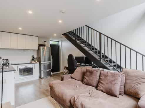 102/2 Village Quarter Lane, Frankton