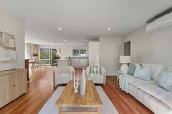 18A Derrett Place, Saint Martins