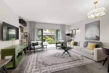 2/36 Champion Street, Saint Albans