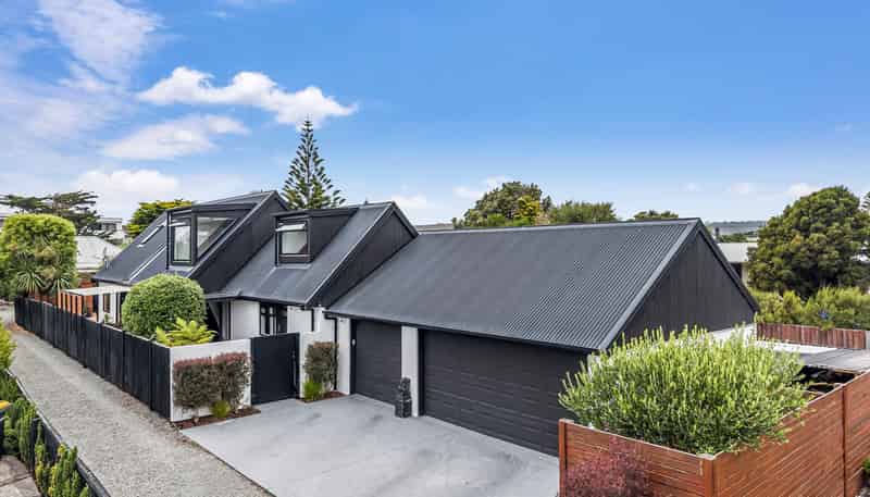 151 Rocking Horse Road, Southshore