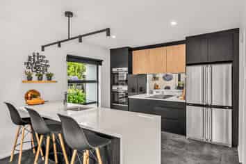 151 Rocking Horse Road, Southshore