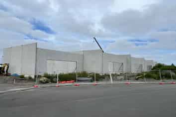 Warehouse and Showroom/Office