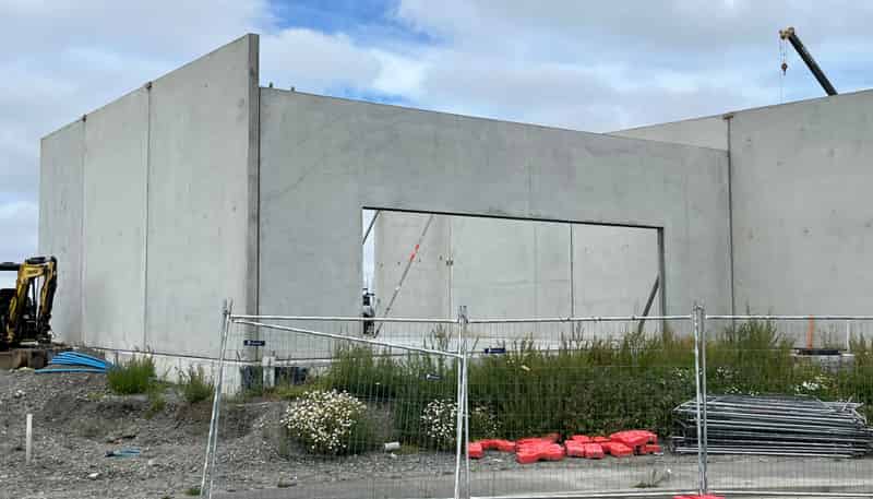 1/8 Lake Bryndwr Lane, Burnside