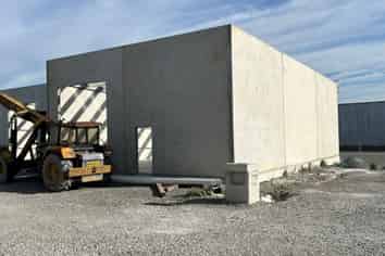 Warehouse and Showroom/Office