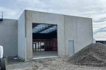 Warehouse and Showroom/Office