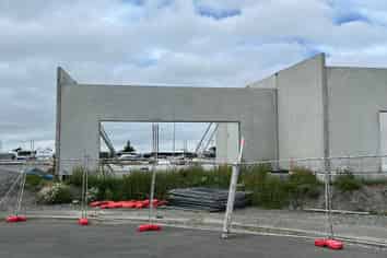 Warehouse and Showroom/Office