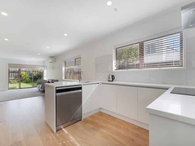 5/16 Campbell Road, Royal Oak