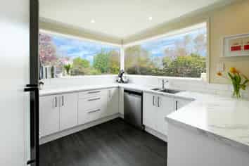 15 Pyatt Place, Redwood