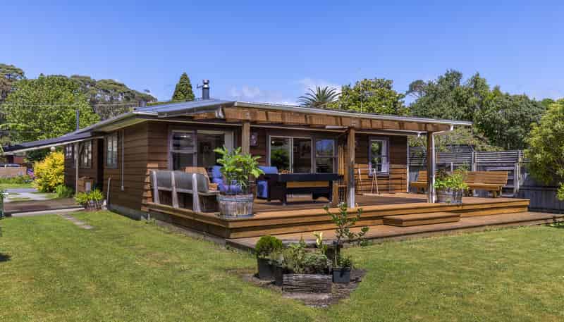 5 Puriri Road, WAIKANAE