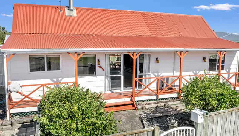 10 Taonui Street, Waitarere Beach