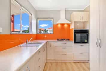 10 Taonui Street, Waitarere Beach