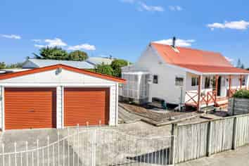 10 Taonui Street, Waitarere Beach