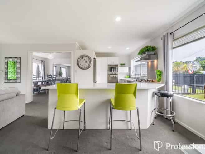 10 Cottle Heath Close, Manor Park